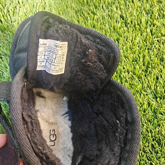 NEW UGG Neumel Graphic Black Genuine Shearling Boots Sheepskin - Picture 7 of 7